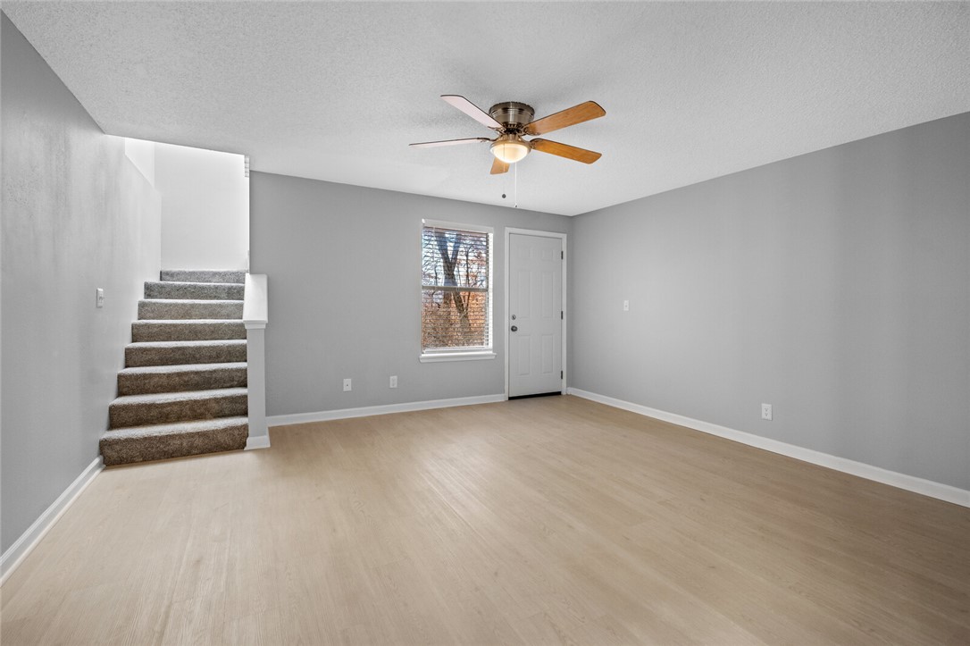 property viewer photo 13