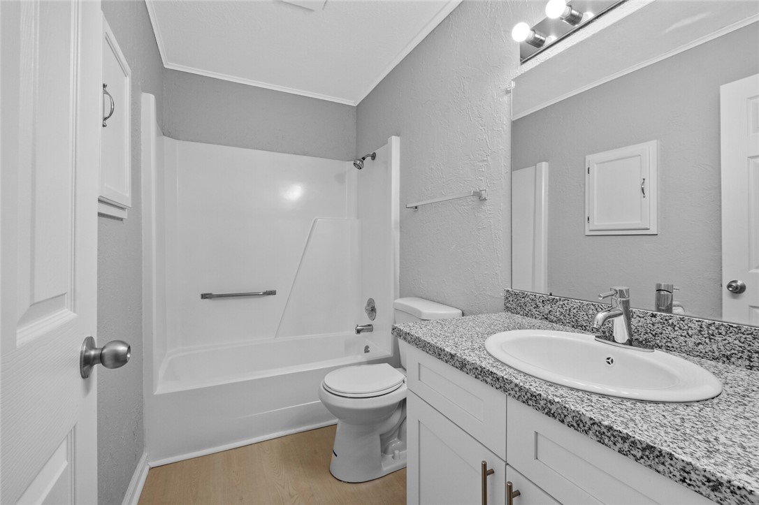 property viewer photo 18