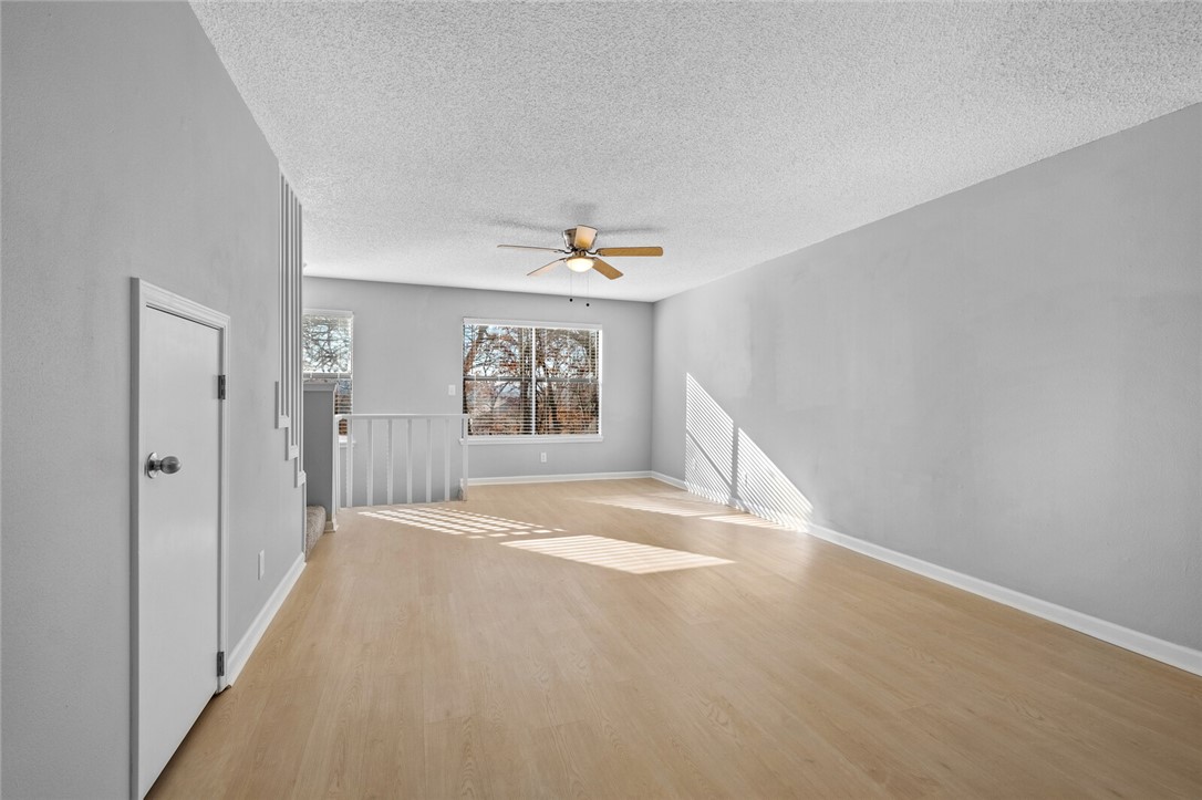 property viewer photo 2