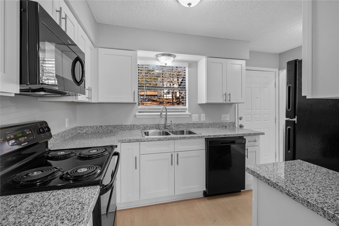 property viewer photo 6
