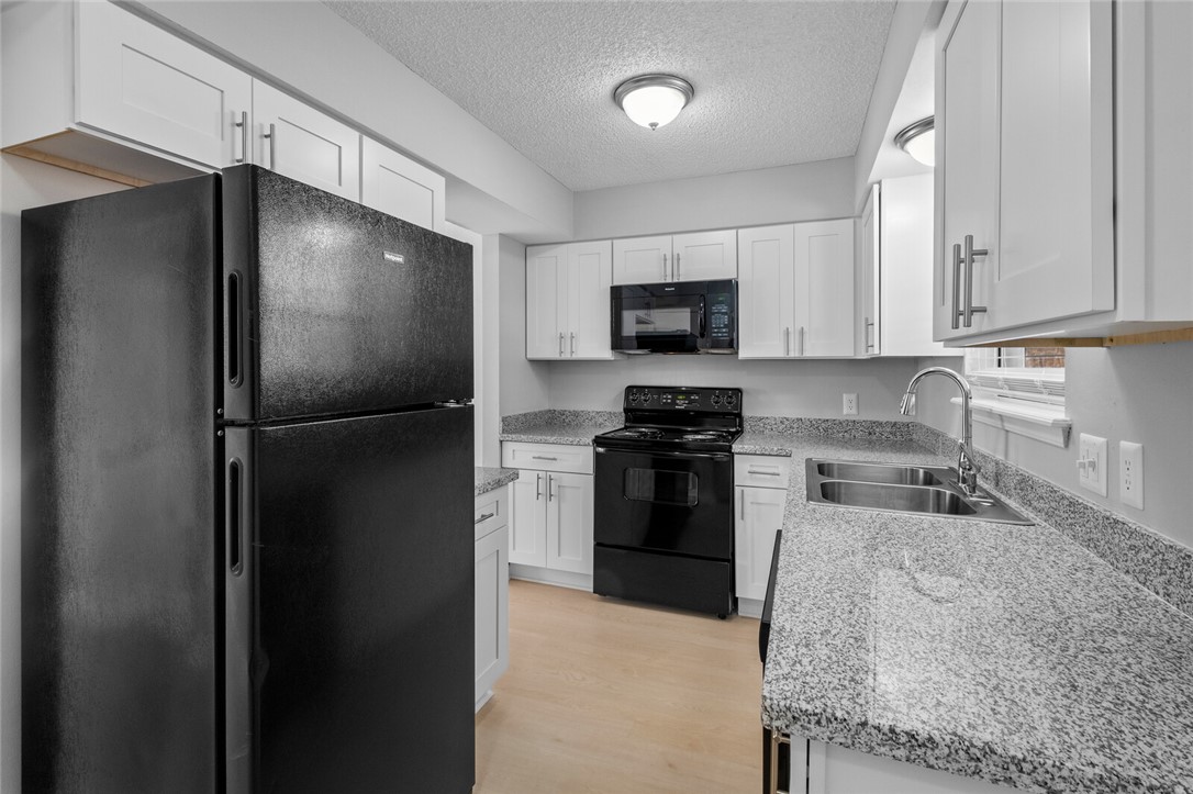property viewer photo 9