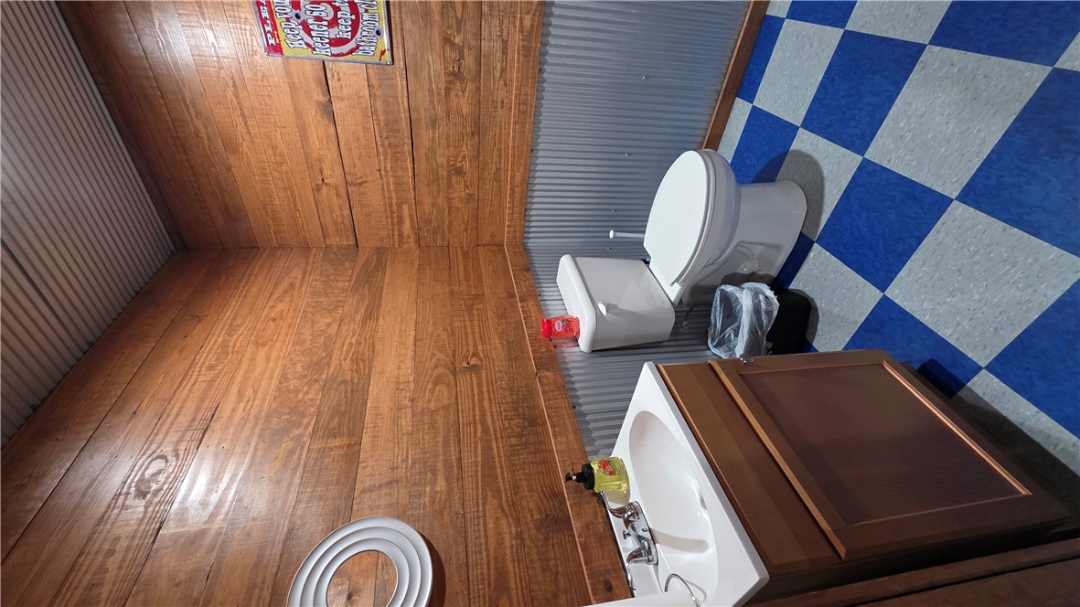 main property photo 7