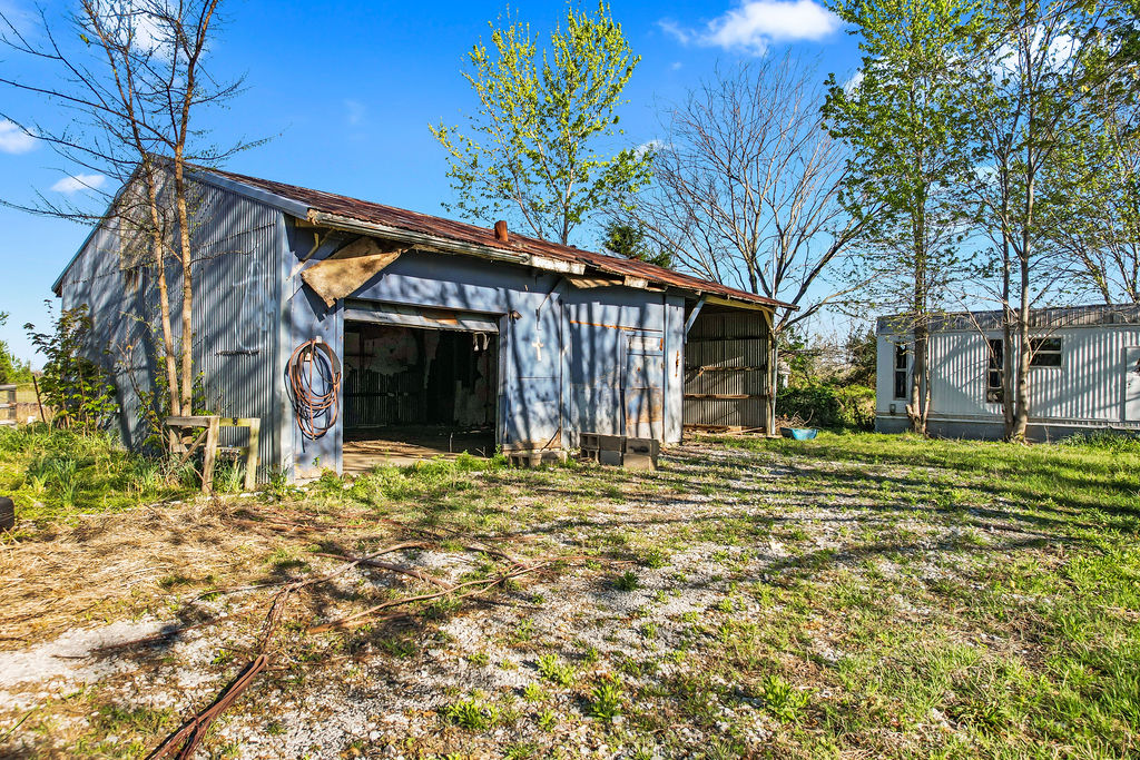 main property photo 14