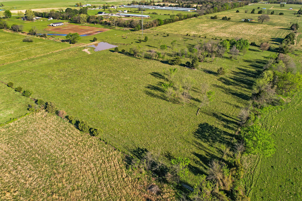 main property photo 18