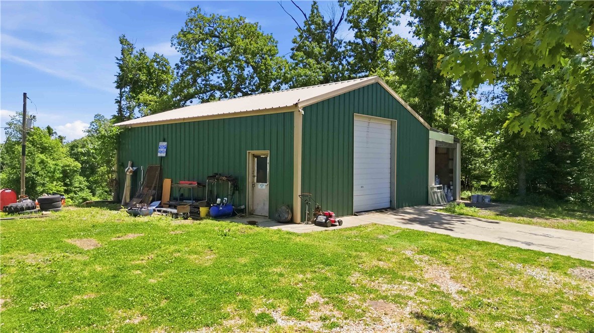 main property photo 37