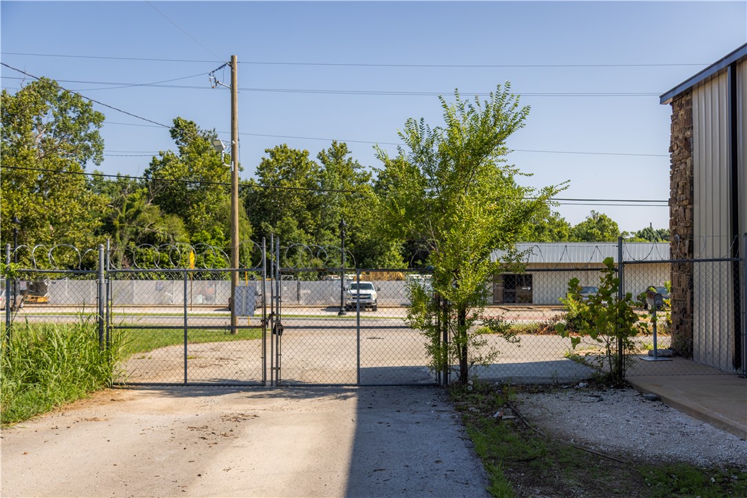 main property photo 37