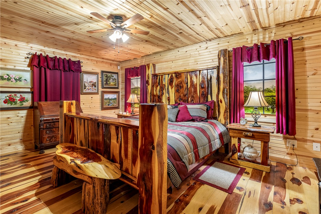 main property photo 45