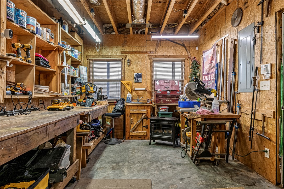 main property photo 19