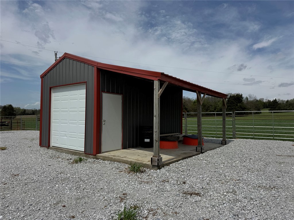 main property photo 17