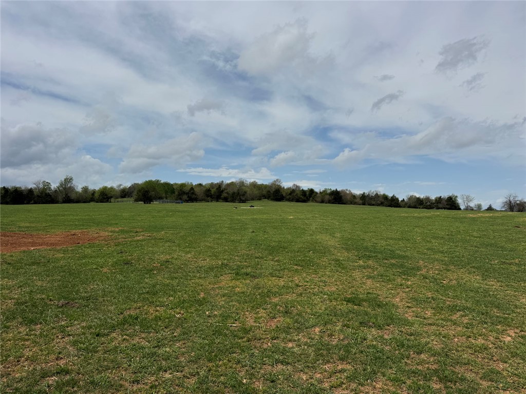 main property photo 27