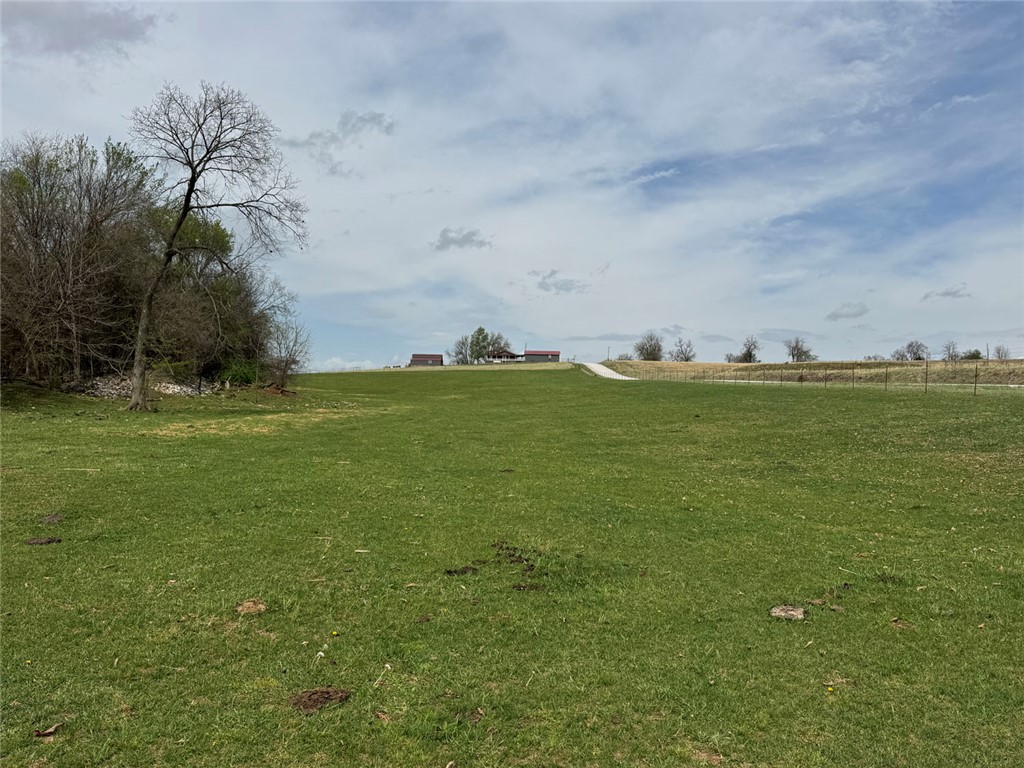 main property photo 30