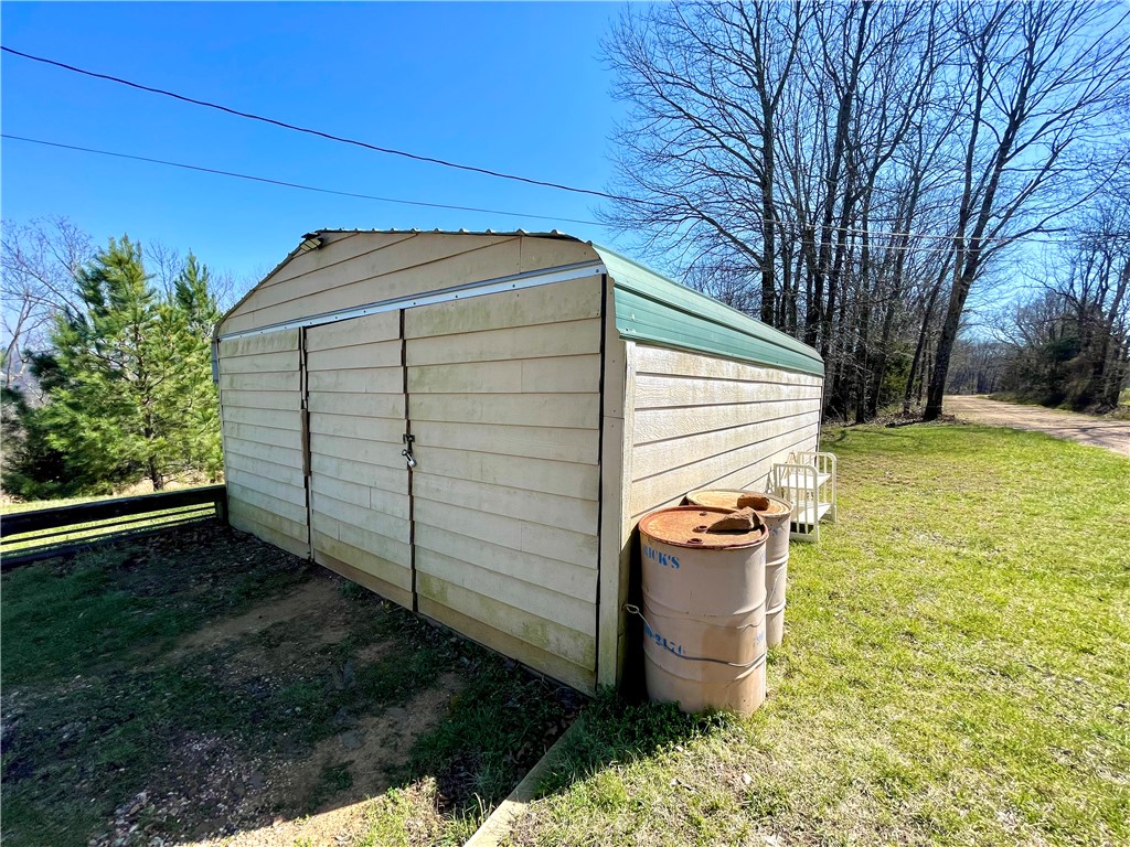 main property photo 33