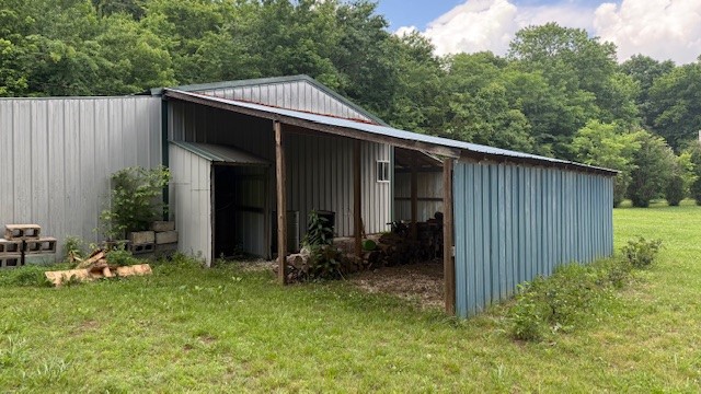 main property photo 36