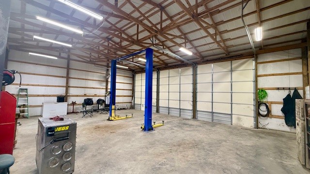 main property photo 39