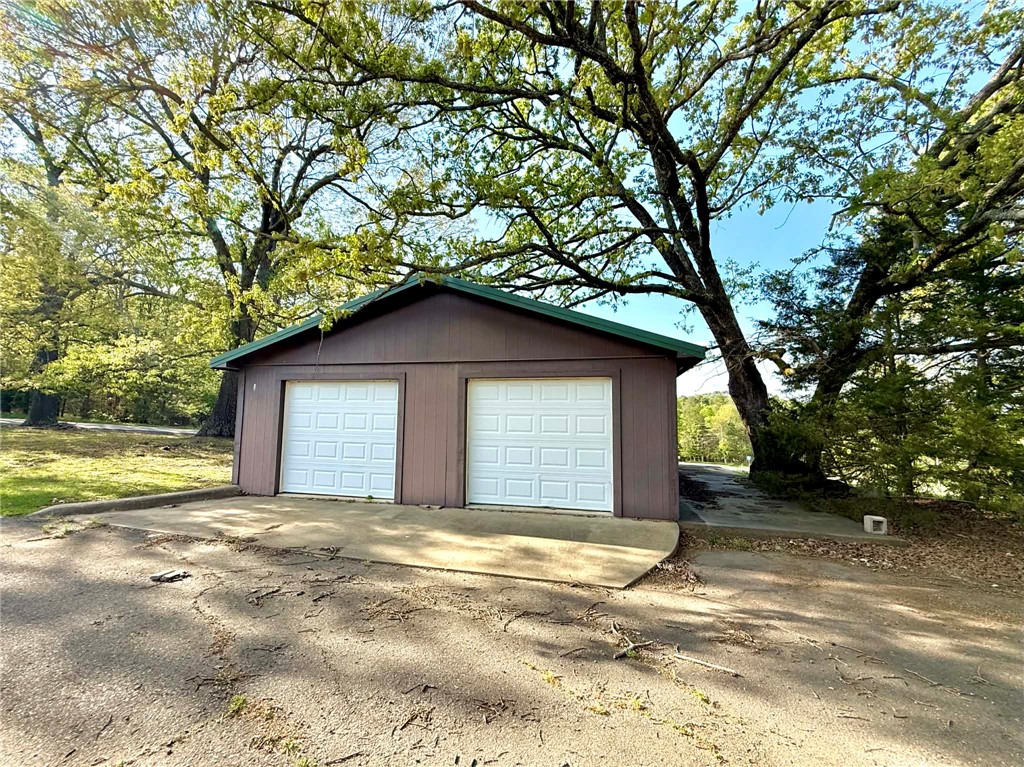 main property photo 35