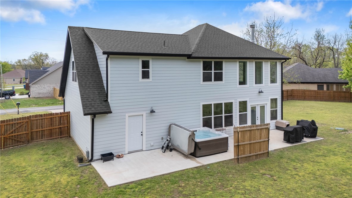 main property photo 33
