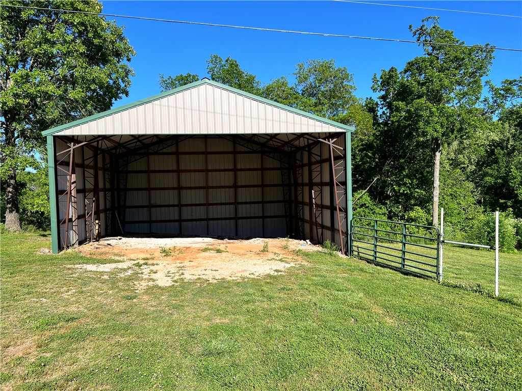 main property photo 17