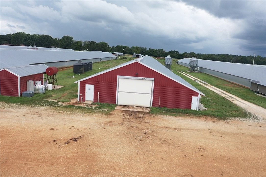 main property photo 16
