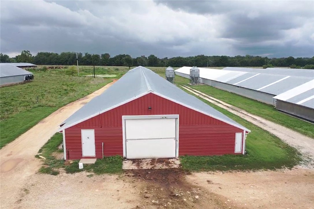 main property photo 18