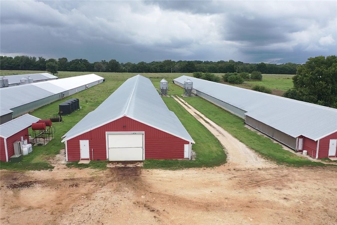 main property photo 19