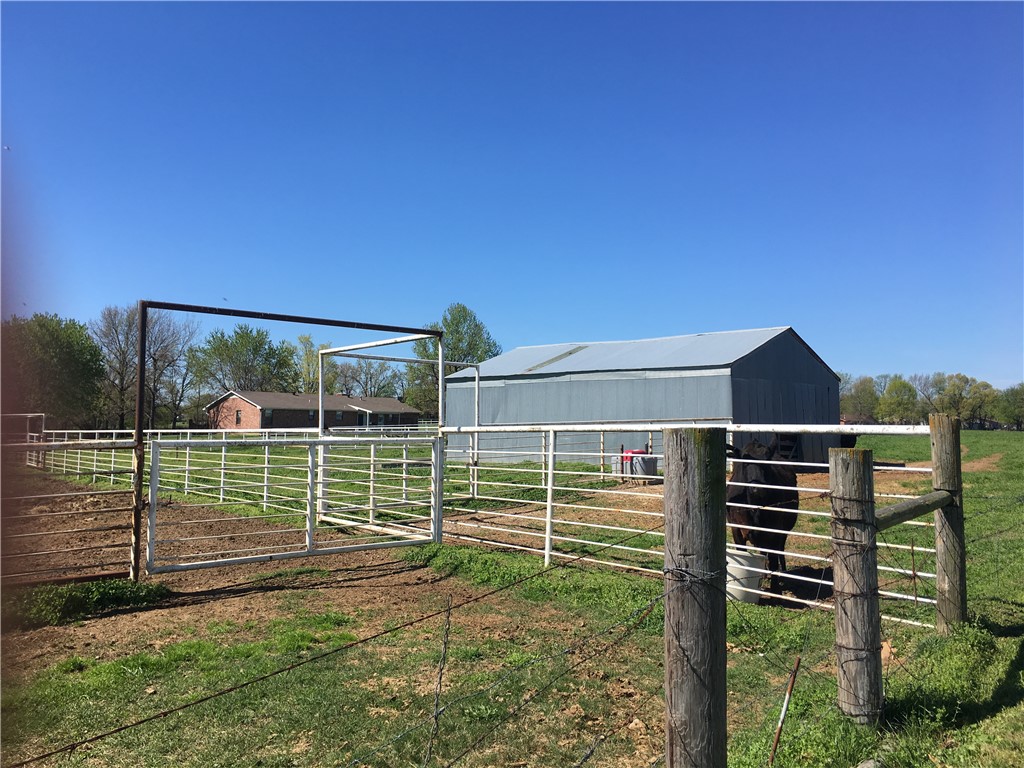 main property photo 35