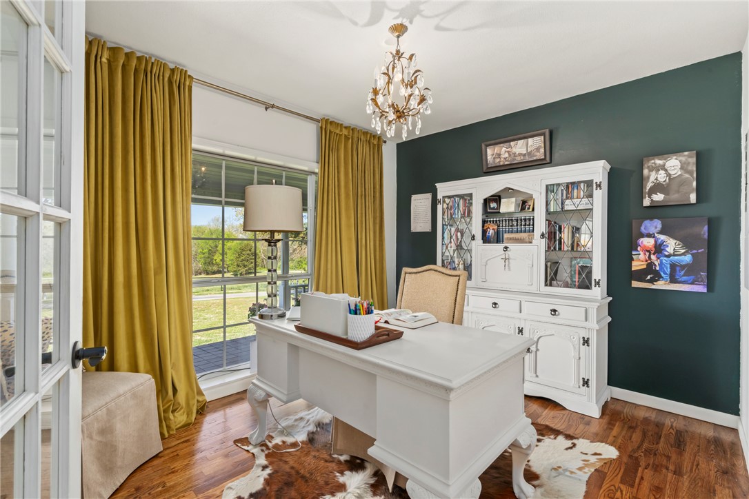 main property photo 5