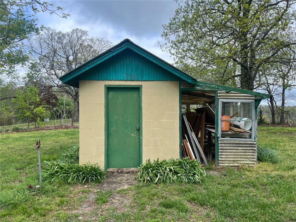 main property photo 41