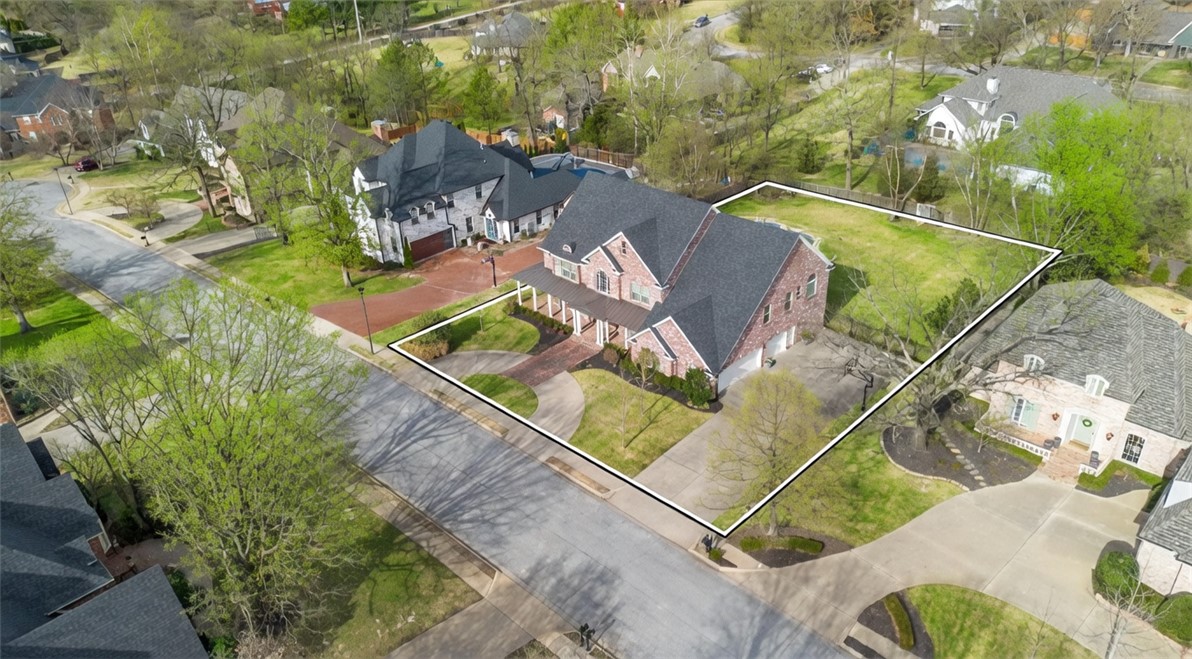 main property photo 41