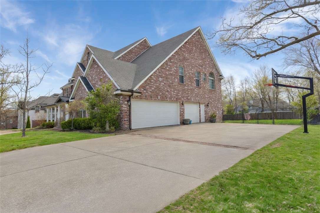 main property photo 5