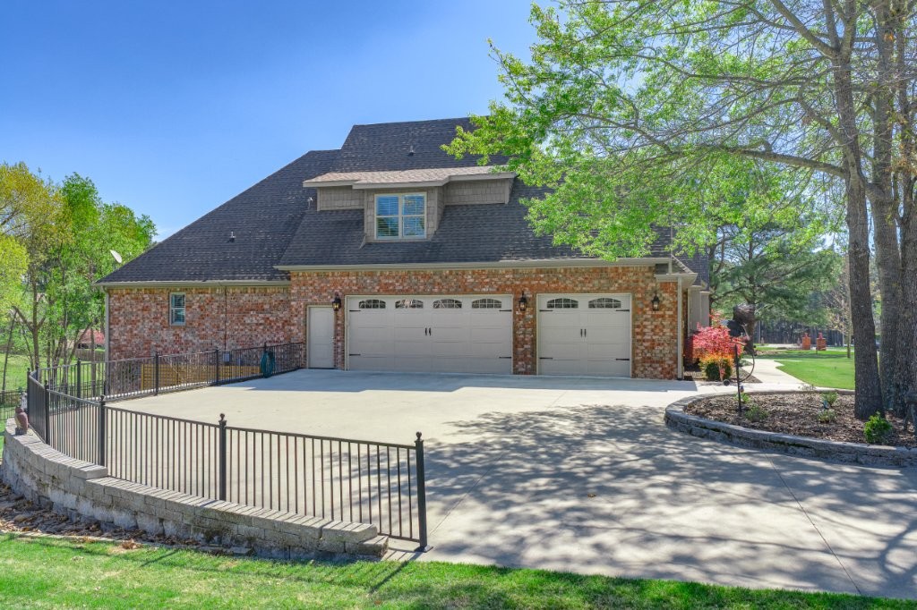 main property photo 39