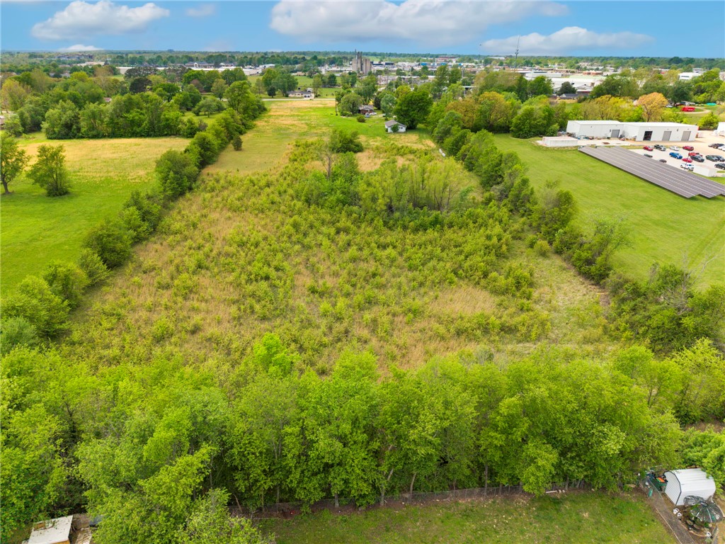 main property photo 10