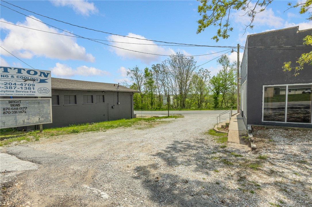 main property photo 23