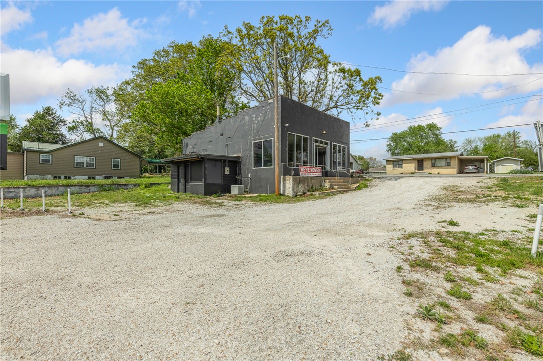 main property photo 24