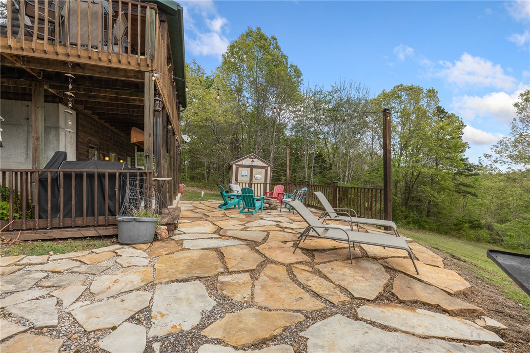 main property photo 30
