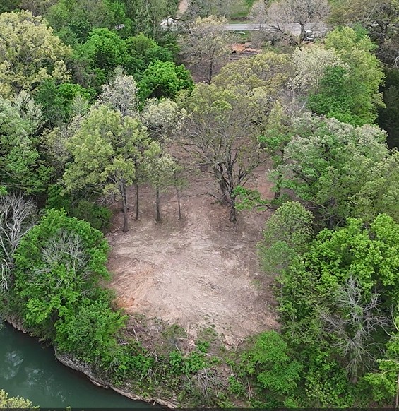 main property photo 30