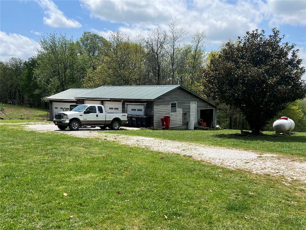 main property photo 43