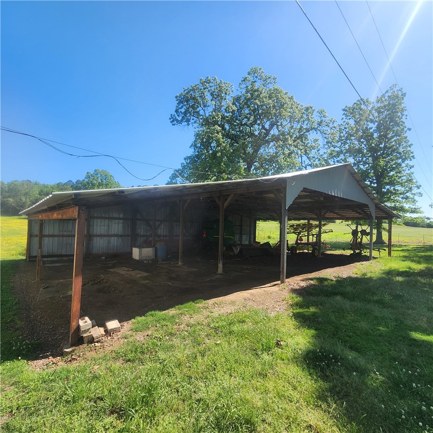 main property photo 44