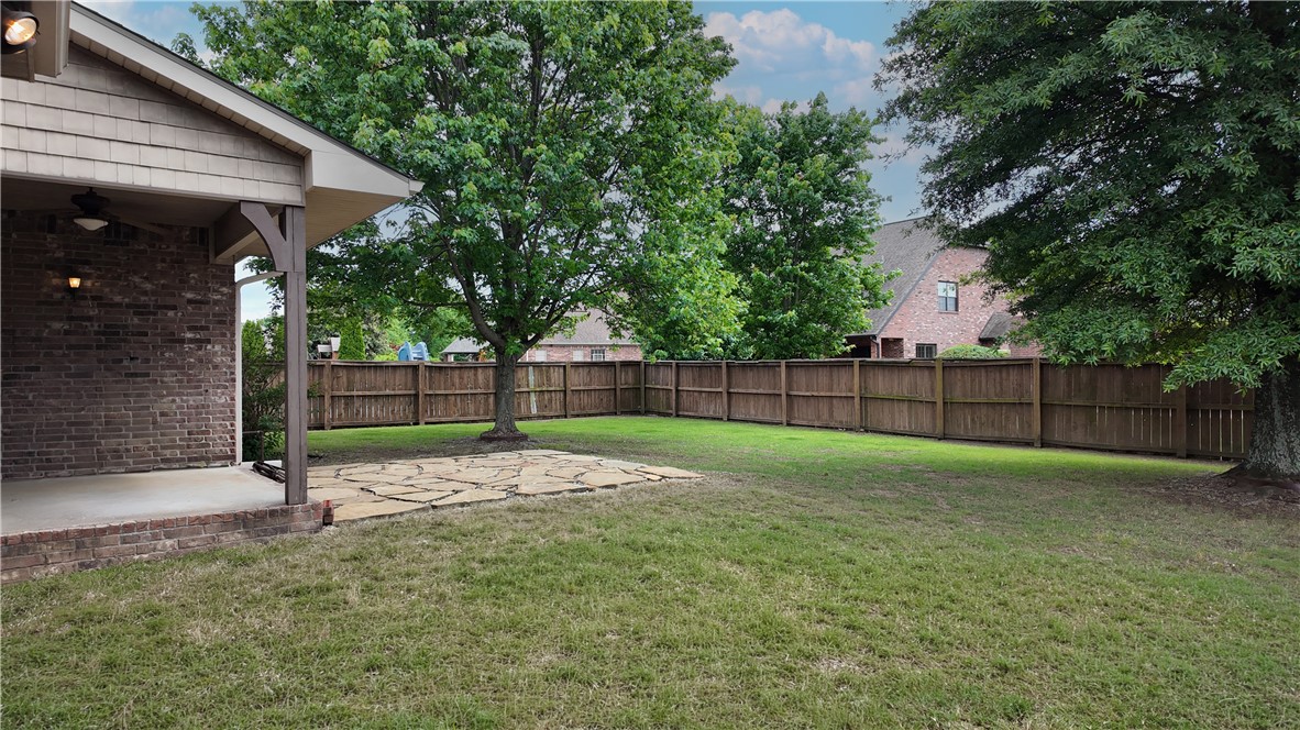main property photo 29