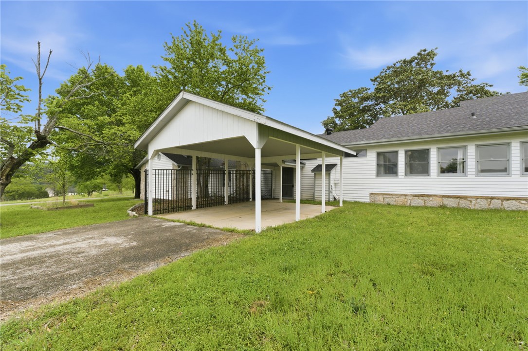 main property photo 36