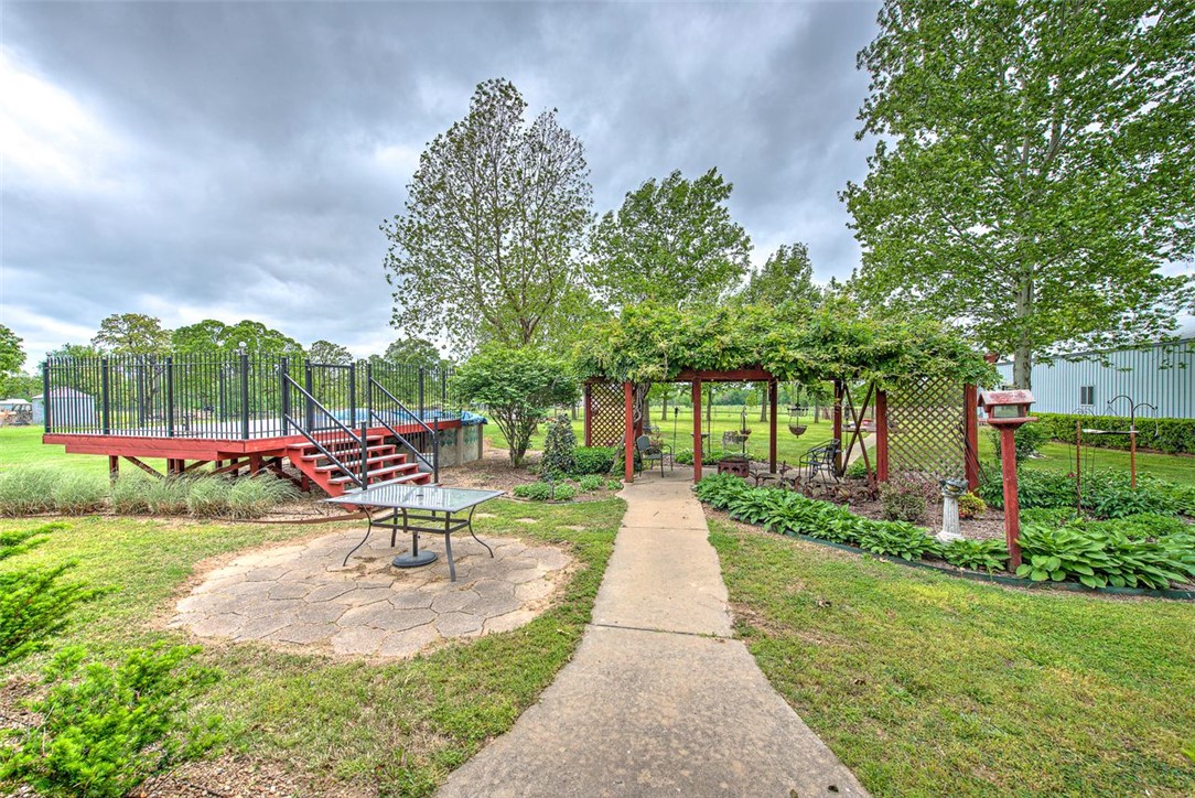 main property photo 41