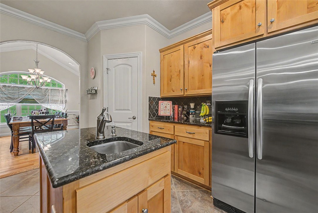 main property photo 6