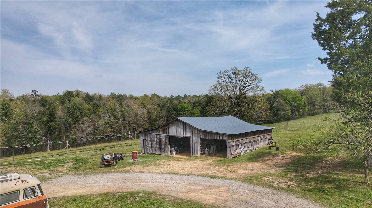 main property photo 35