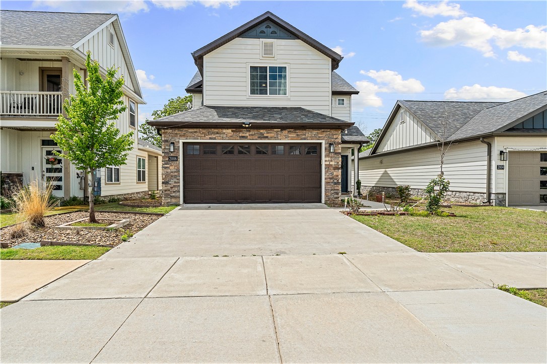 main property photo 45