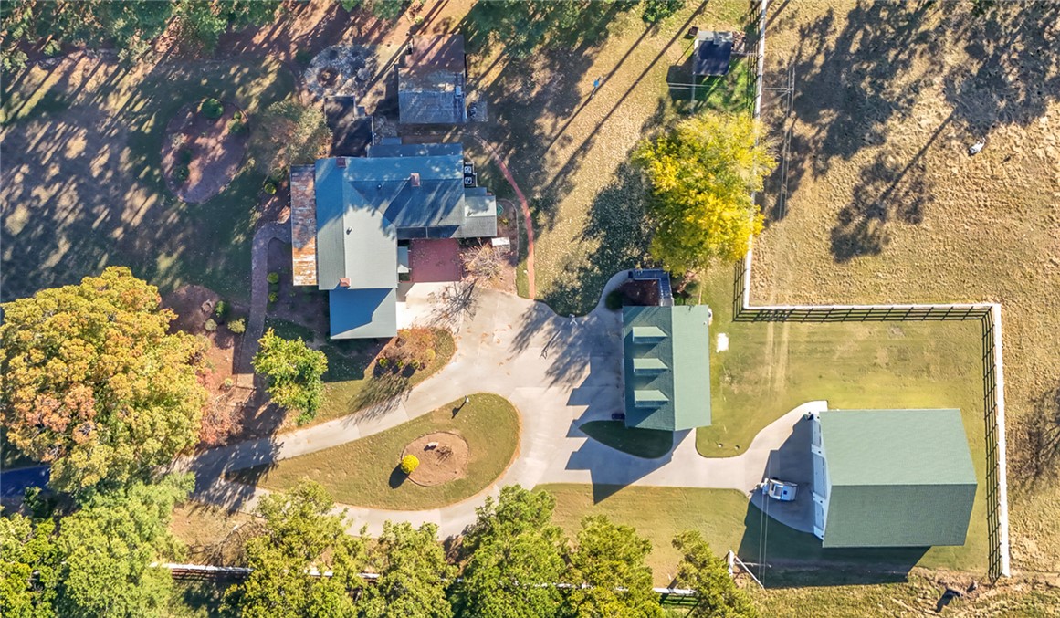 main property photo 23