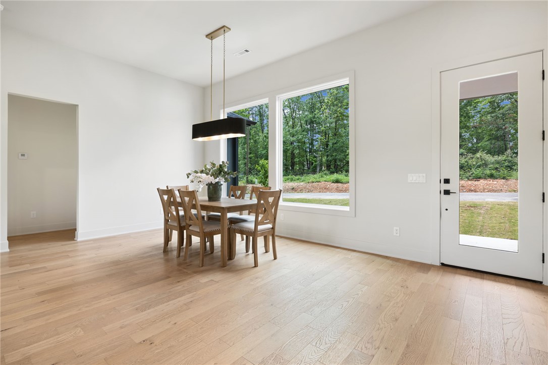 property viewer photo 6