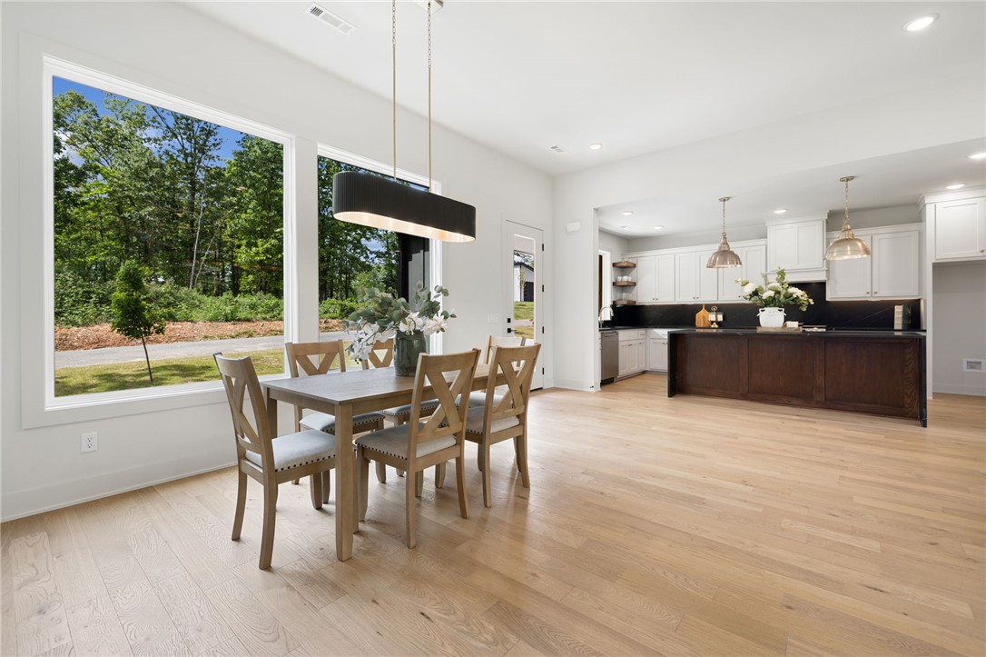 property viewer photo 7