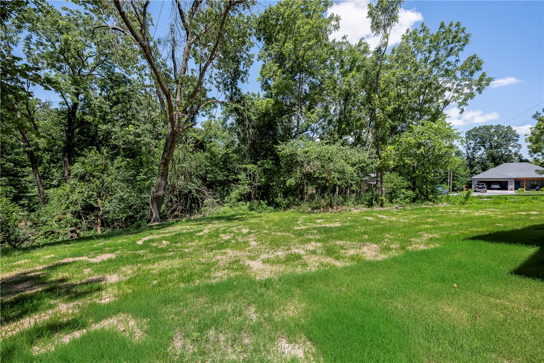main property photo 26