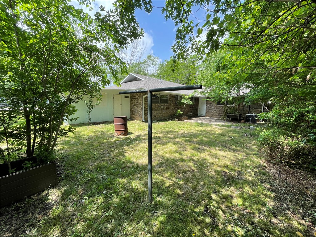 main property photo 39