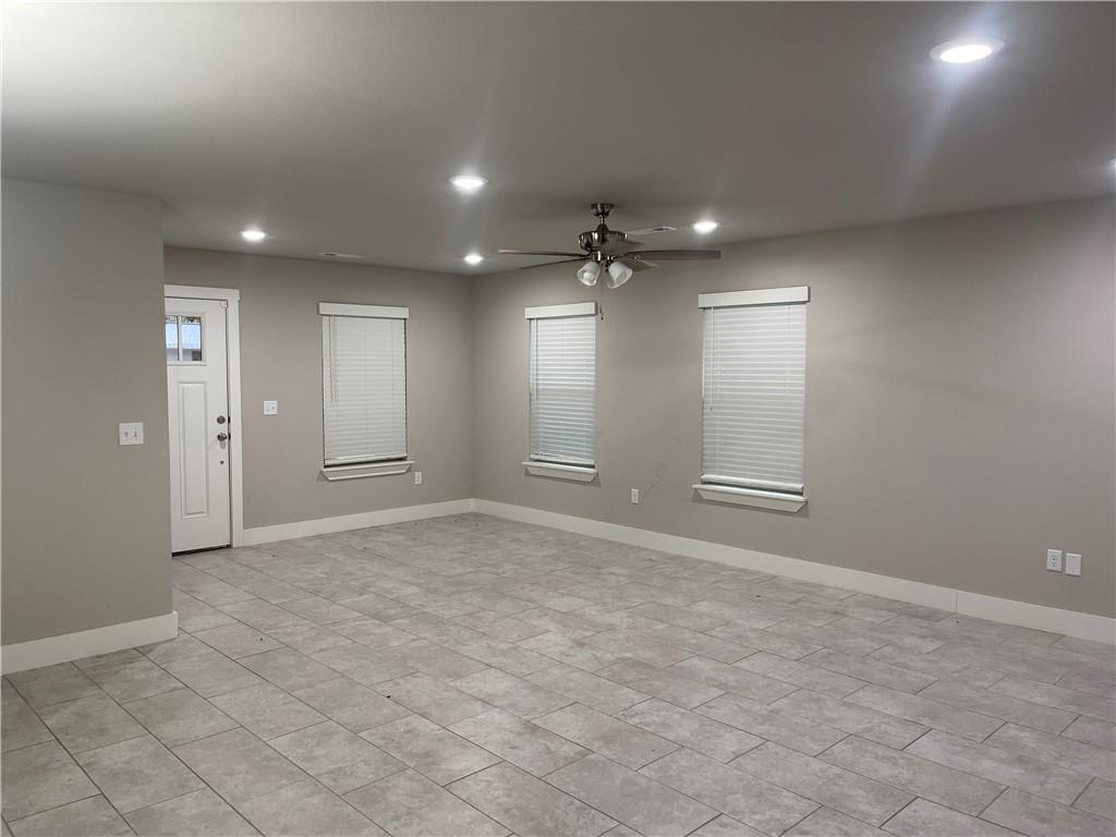 property viewer photo 3