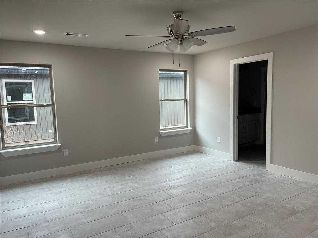 property viewer photo 4